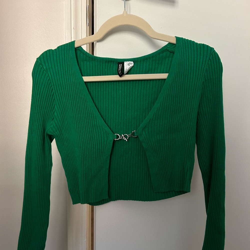 Kelly green ribbed open long sleeve!